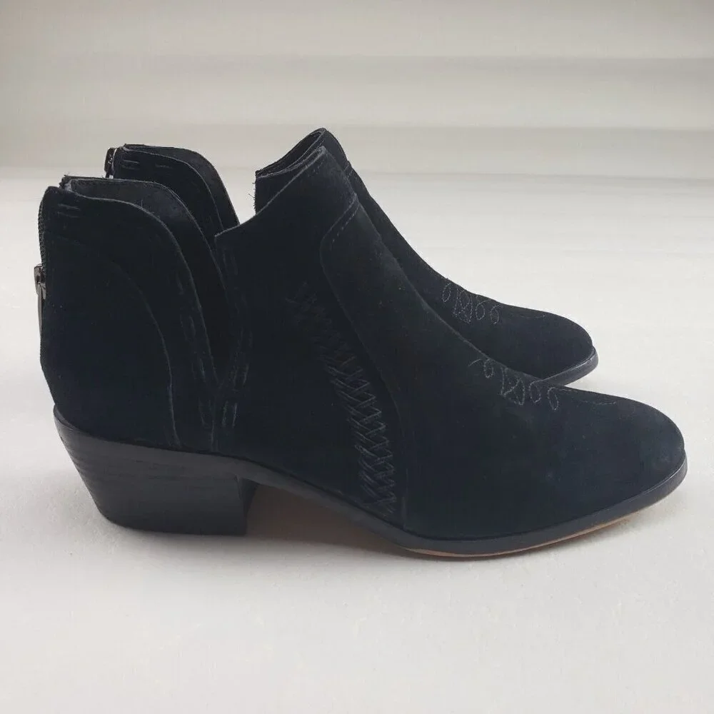 Vince Camuto Presita Ankle Boot Womens 9 Black Suede Western Cut Out Back Zipper